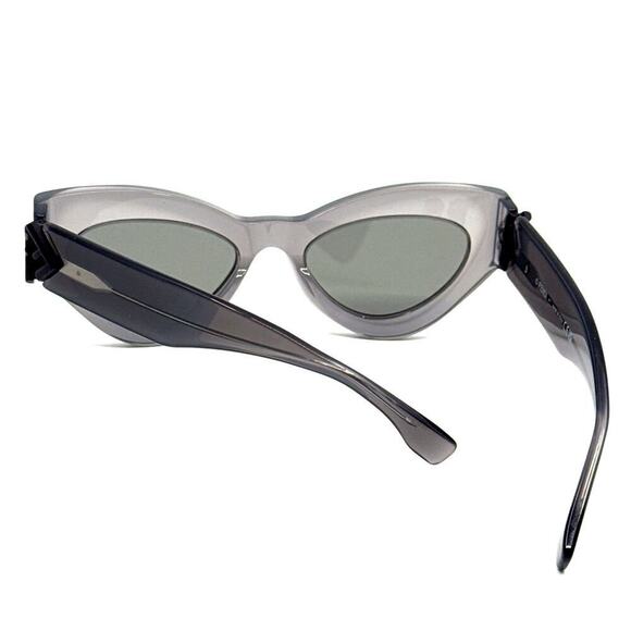 NEW!!! FENDI Sunglasses FE40146I 20A Authentic main image 4